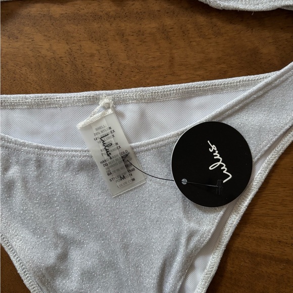 White Bikini Set - Picture 5 of 6